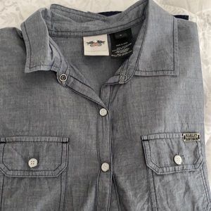 Women’s button up